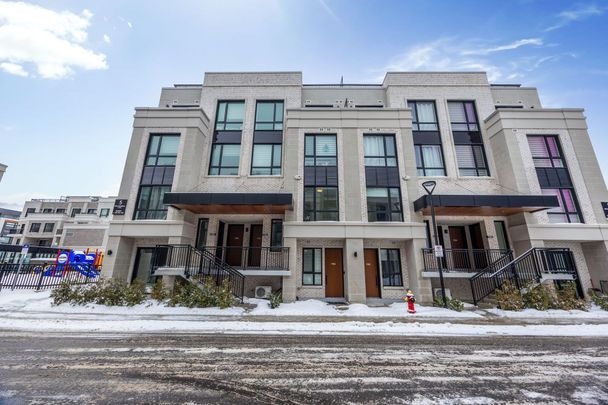 For Lease - 5 Red Squirrel Lane Unit# 105, Richmond Hill, Ontario - Photo 1