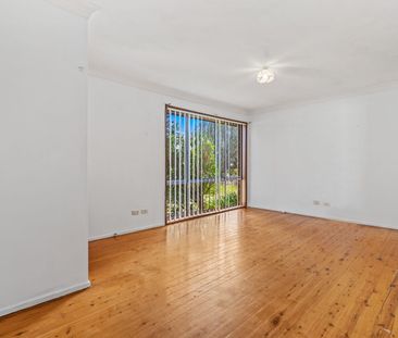 The Perfect Three-Bedroom Family Home! - Photo 1