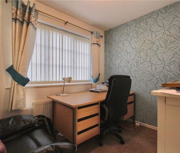 4 bedroom detached house to rent - Photo 5