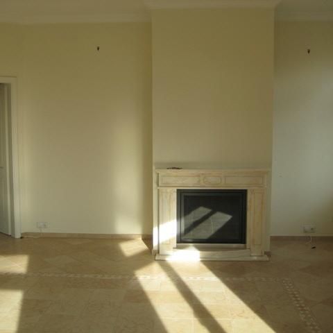 Komfortable Wohnung in neu erbauter Stadtvilla ! - Foto 1