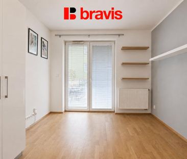 Pronájem bytu 3+kk 61 m2 - Fotografie 2