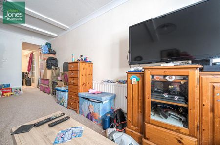 2 bedroom maisonette to rent - Photo 2