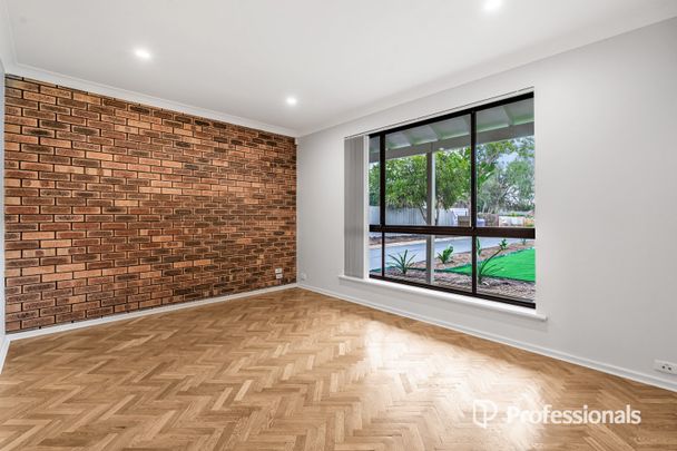 Beautifully Renovated Family Home in Peaceful Cul-de-Sac - Photo 1