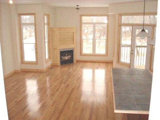 For Lease - 274 Douglas Road Unit# A, Richmond Hill, Ontario - Photo 1