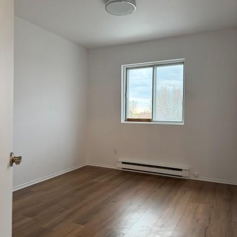 Appartement 4 1/2 St-Dorothée, Laval - Photo 1