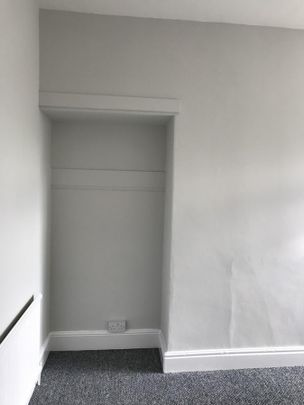 4 bedroom terraced house to rent - Photo 1