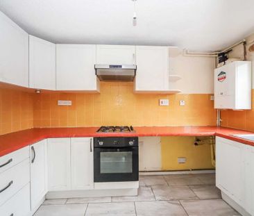 3 bedroom end of terrace house to rent - Photo 6