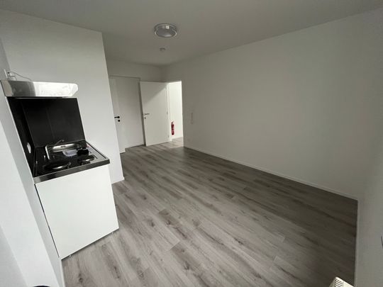 Studio remis à neuf à 6040 Charleroi Jumet  Loyer: 580 € - Foto 1