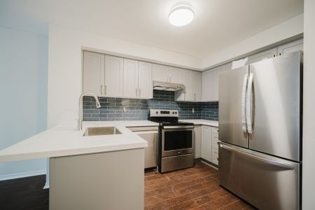 For Lease - 41 Wilmont Court, Brampton, Ontario - Photo 4