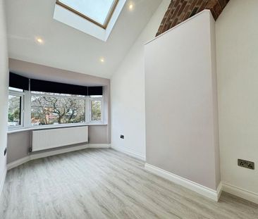 4 bedroom semi-detached house to rent - Photo 4