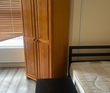 Studio Flat, Cobbold Road, NW10 - Photo 1