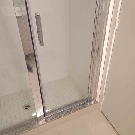 For Lease - 158 Front Street Unit# 1020, Toronto, Ontario - Photo 2