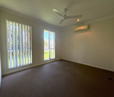 SPACIOUS 4 BEDROOM FAMILY HOME - Photo 3