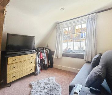 3 bedroom flat to rent - Photo 5