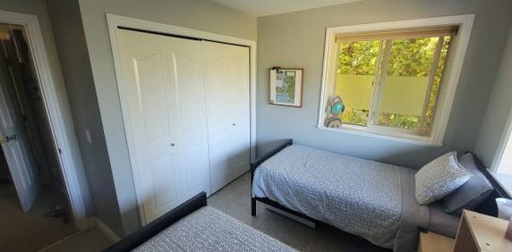 Traveling Nurse OR Trade accommodation - Photo 2