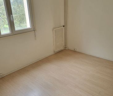A LOUER Appartement 50000 Saint-Lô 4 chambres 99.43 m² - Photo 5