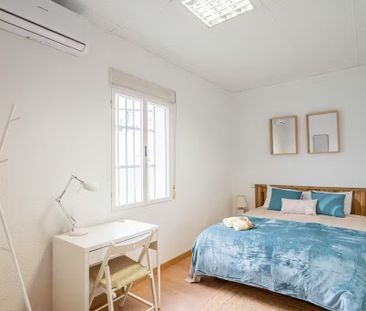 Calle de Chile, Madrid, Community of Madrid 28016 - Photo 6