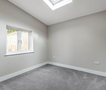 2 bedroom detached bungalow to rent - Photo 4