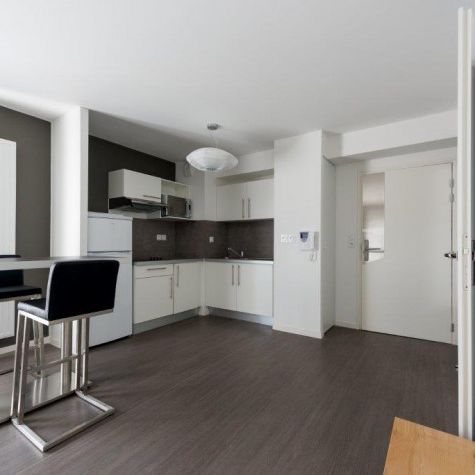 Appartement de 22 m² à louer dans une résidence étudiante - Photo 1