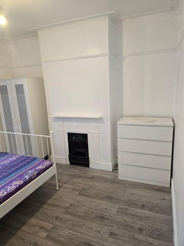 2 bedroom house share to rent - Photo 4