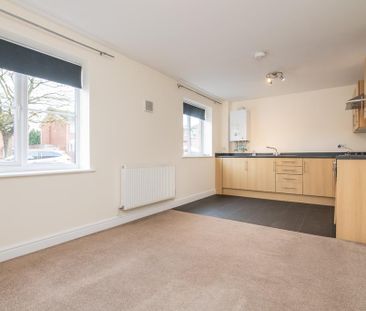 1 bedroom ground floor flat to rent - Photo 3