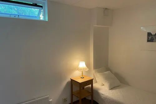 Private Room in Shared Apartment in Stockholms län - Photo 1