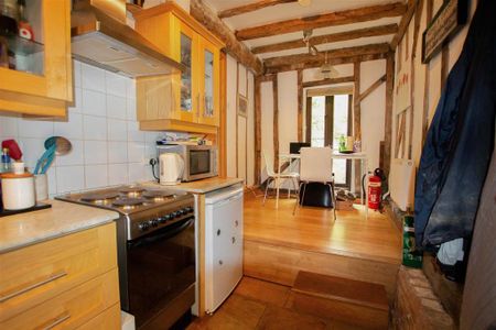1 bedroom barn conversion to rent - Photo 5