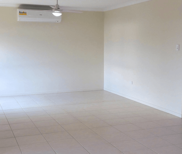 1/27 Goldfinch St, Redbank Plains, Qld 4301 - Photo 3