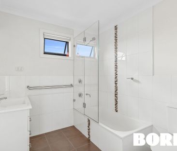 19 Henderson Road Queanbeyan NSW - Photo 6