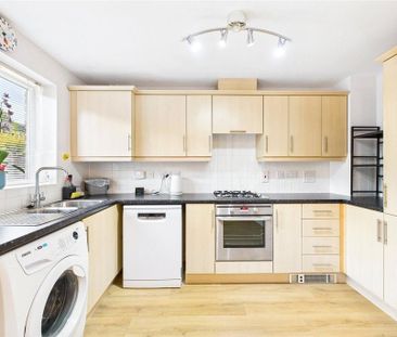 3 bedroom semi-detached house to rent - Photo 5