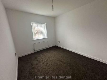 Cheetham Hill Road, Manchester, M8 - Photo 4