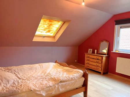 Woning met 3 slaapkamers, tuin en garage. - Photo 3