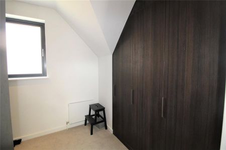 3 bedroom terraced house to rent - Photo 3