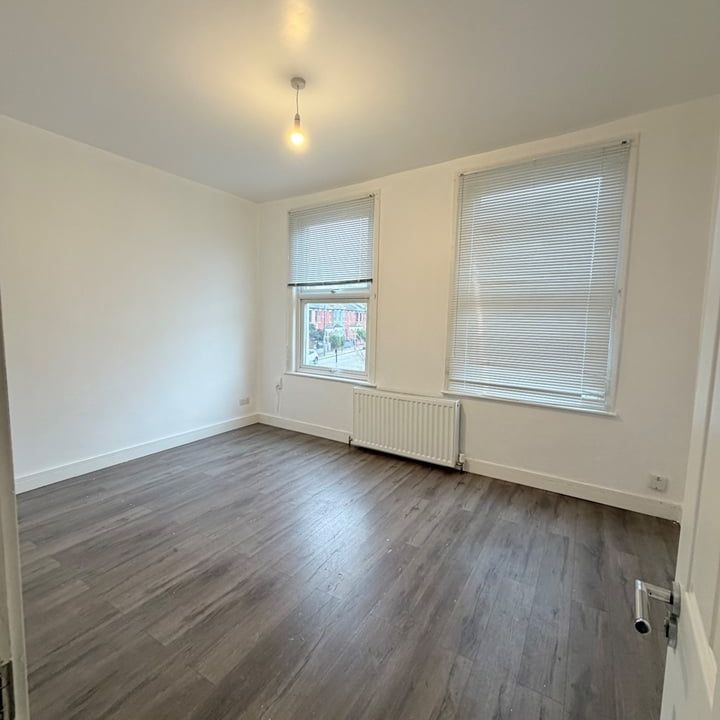 3 Bed Terraced House, Clinton Road, N15 - Photo 1