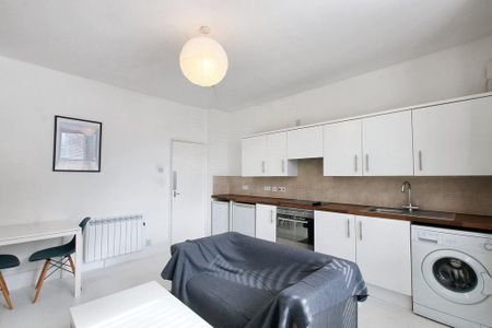 2 bedroom house share to rent - Photo 3