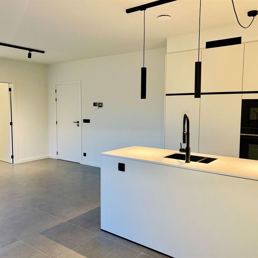 Nieuwbouw appartement met 1 slaapkamer en terras op TOPlocatie - Foto 1