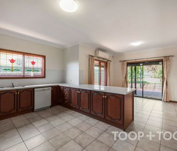 THREE BEDROOM FAMILY HAVEN - Photo 6