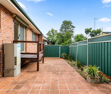 CONVENIENCE AT YOUR DOORSTEP! - Photo 6