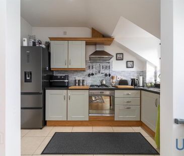 Apt 10 Pinetree Court, 157 Glen Road, Belfast, BT11 8BS - Photo 5