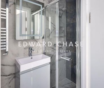 3 bedroom semi-detached house to rent - Photo 6