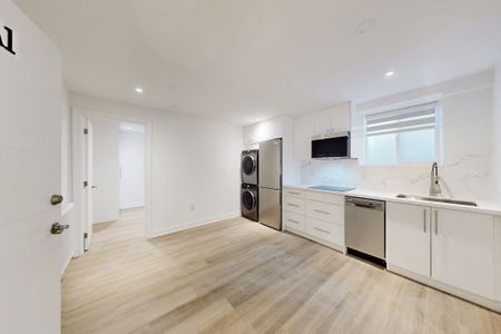 For Lease - 619 Merton Street Unit# Basement Unit A1, Toronto, Ontario - Photo 2