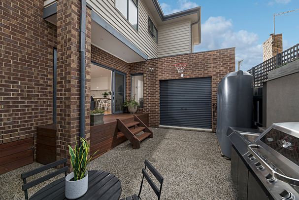 1/5-7 Hosken Street, Reservoir VIC 3073 - Photo 1