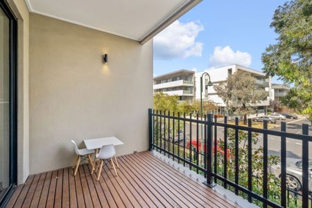 Modern Inner City Perfection - Photo 2