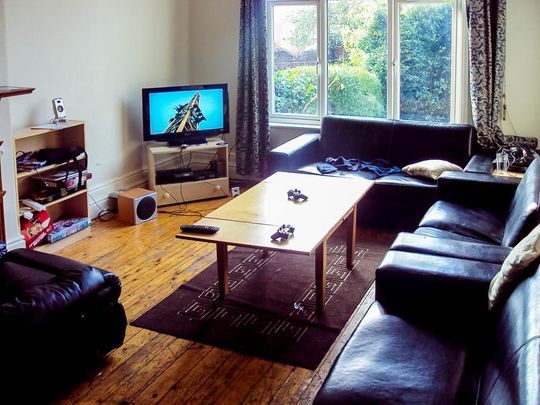 7 bedroom house to rent - Photo 1