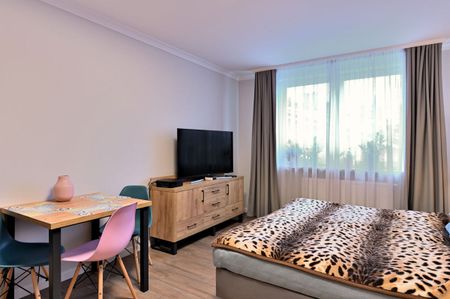 W cenie internet i tv! Bezczynszowa kawalerka przy uniwersytecie! - Zdjęcie 5