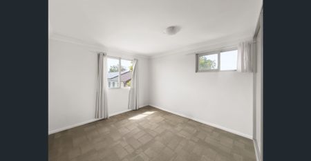 Apartment-Style Home with Private Yard Space & Air Conditioning - Photo 4