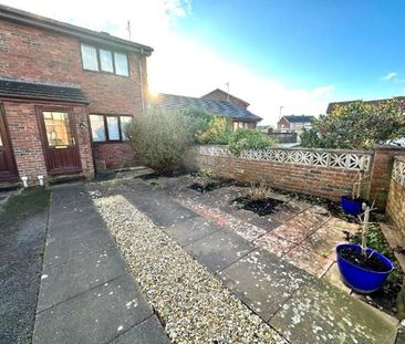 2 bedroom terraced house to rent - Photo 1