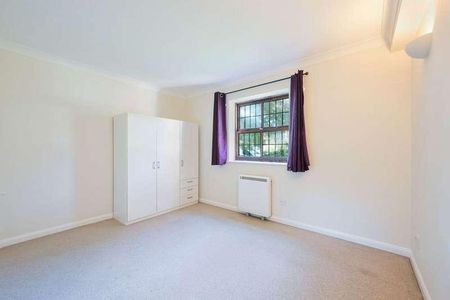 Lovelace Gardens, Stirling Court, KT6 - Photo 2