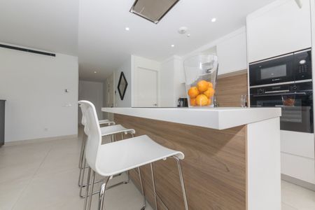 Ground Floor Apartment in Benalmadena Costa - Photo 2