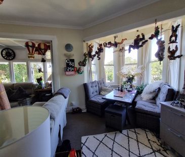 EPSOM - Photo 4